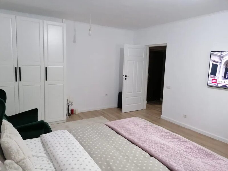 Eroii Revolutiei, Brancoveanu, Oraselul Copiilor garsoniera